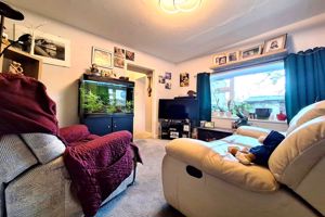 Lounge- click for photo gallery